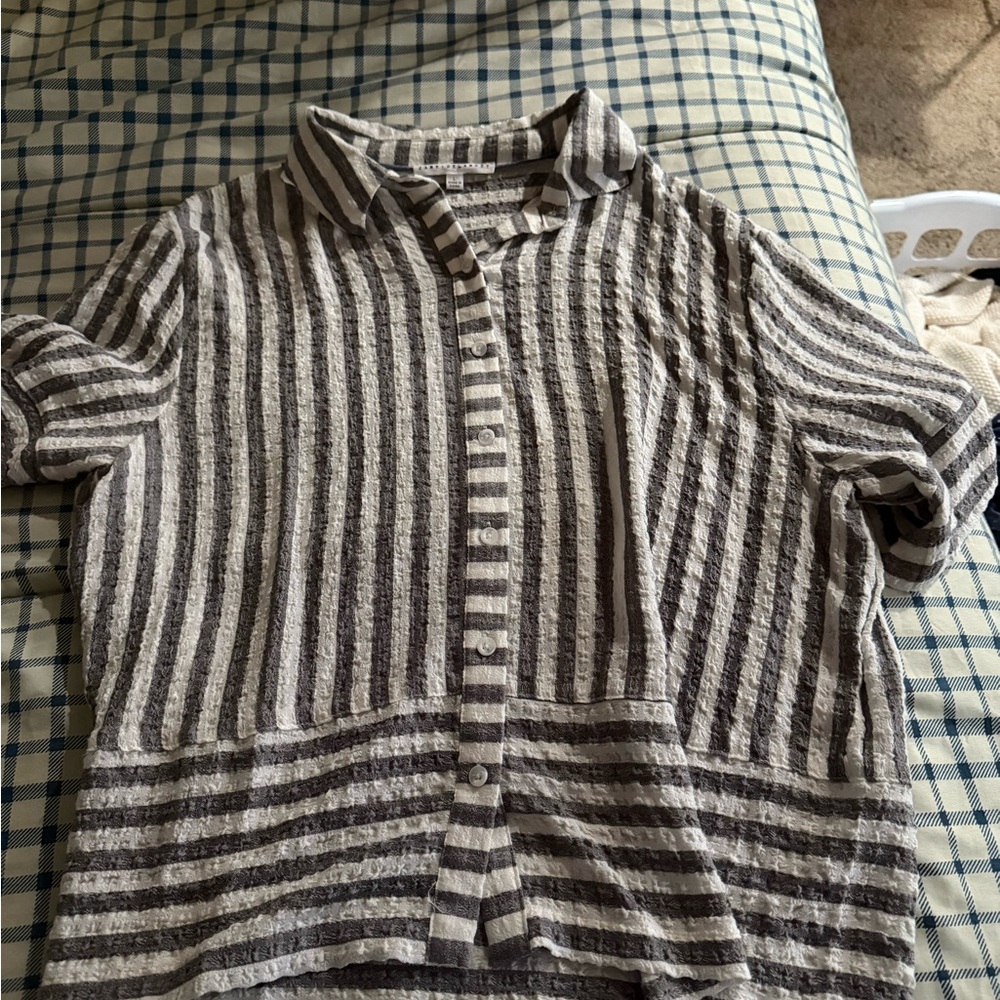 Never worn super soft blouse